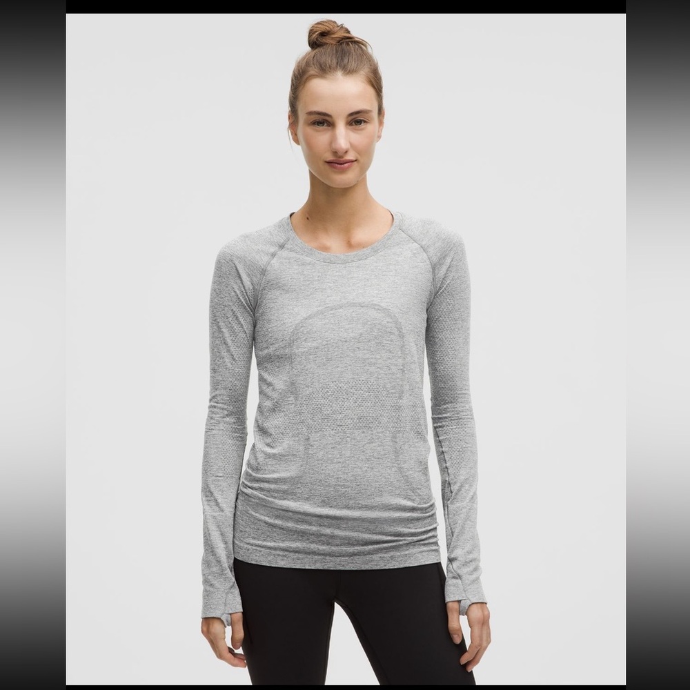Lululemon Swiftly Tech Long Sleeve Shirt 2.0 Hip Length in Slate/White